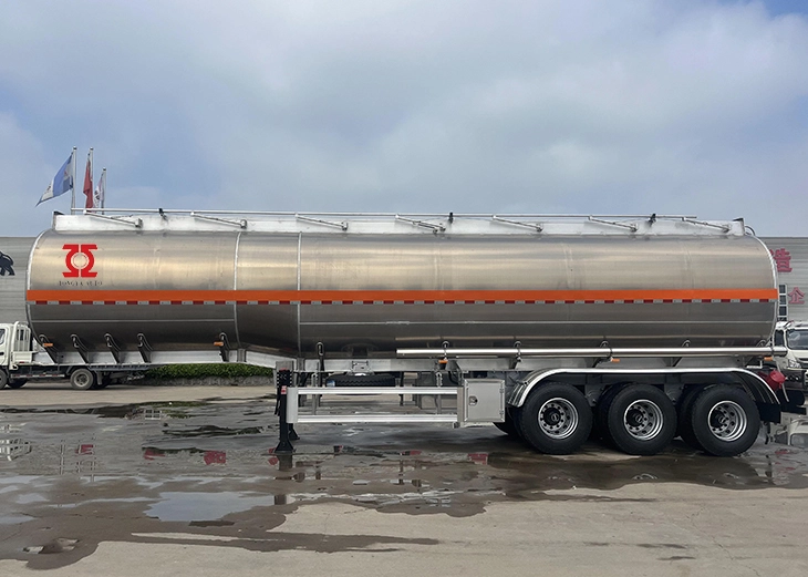Aluminum Tanker Trailer1